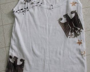 DIY Patriotic Punky Iron-On Transfer Safety Pin Tank