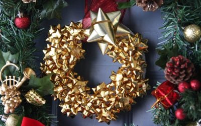 DIY: Super-Easy $5 Holiday Wreath (from Present Bows)