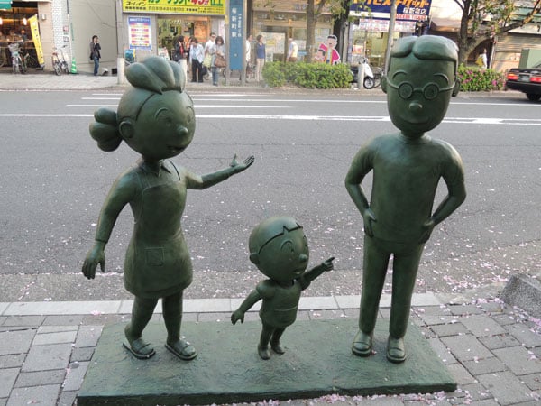 25.sazaesanstatues2