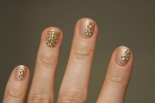 35.nailstickers