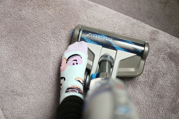 Hoover 2-in-1 cordless vacuum carpet function
